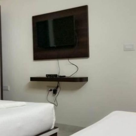 Mk Grande Hotel Bangalore Eksteriør billede